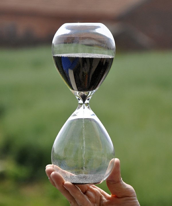 唯美沙漏图片大全  时间的沙漏,隐形的手