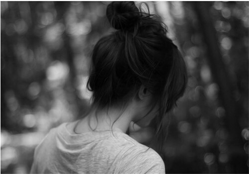 好看的黑白非主流伤感图片  愿我们来生生活在同一个城市