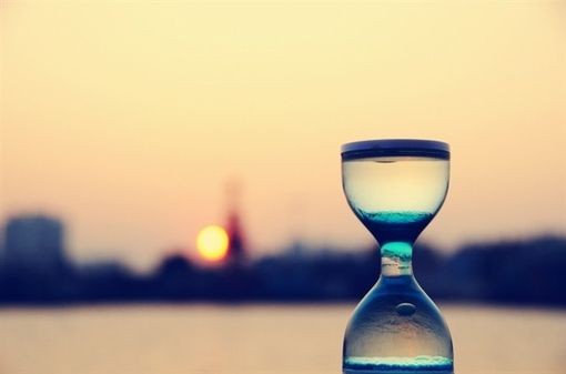 唯美沙漏图片大全  时间的沙漏,隐形的手