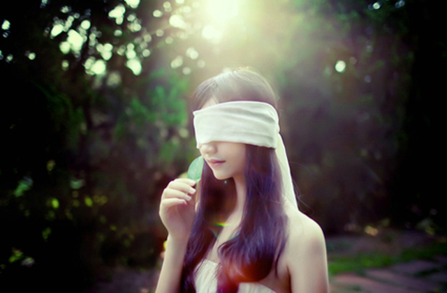 小清新美女图片  爱就要放手,放手给他碧海蓝天