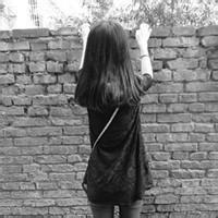 微信背影女生黑白头像  眼前的黑不是黑