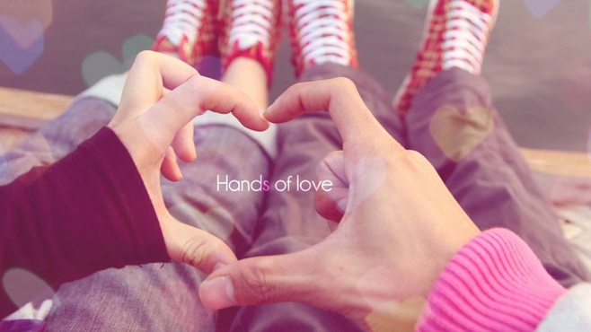 心形手势的图片  hands of love