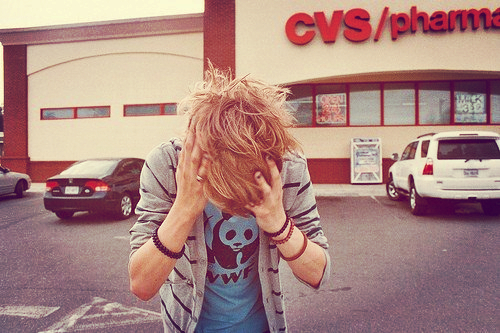 欧美男生伤感图片  情深缘浅，不问曲终人散