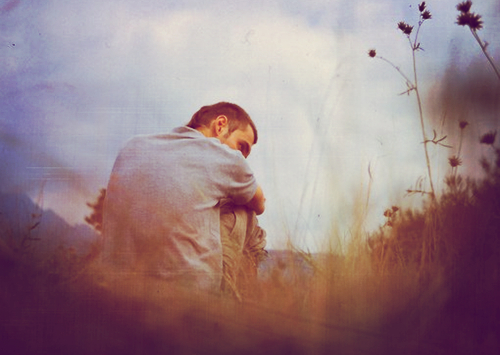 欧美男生伤感图片  情深缘浅，不问曲终人散