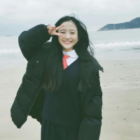 阳光少女微信头像吸引男生的  喜欢你才为你褪去所有的傲气