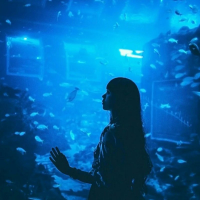 阳光少女微信头像吸引男生的  喜欢你才为你褪去所有的傲气