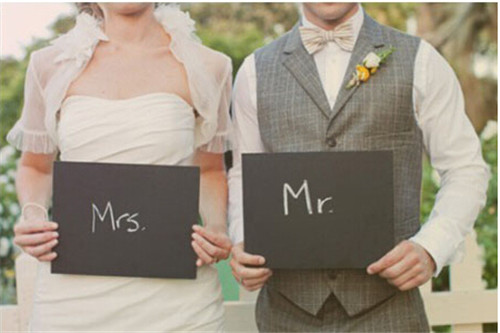 关于唯美爱情的好看图片  我通过你看到了整个世界