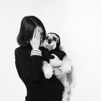 黑白女生个性微信头像  那种不可言喻的伤悲