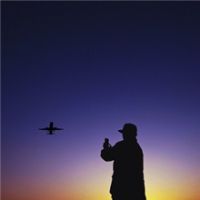 微信头像男生背影帅气全身  爱旅游的男生背影微信头像