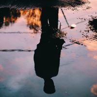 微信头像男生背影帅气全身  爱旅游的男生背影微信头像