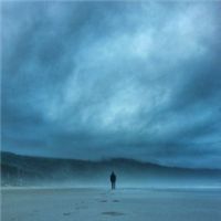 微信头像男生背影帅气全身  爱旅游的男生背影微信头像