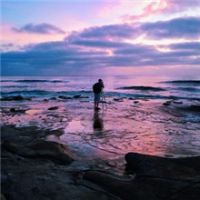 微信头像男生背影帅气全身  爱旅游的男生背影微信头像