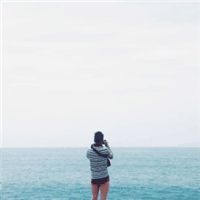 微信头像男生背影帅气全身  爱旅游的男生背影微信头像