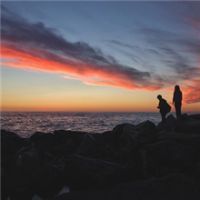 微信头像男生背影帅气全身  爱旅游的男生背影微信头像