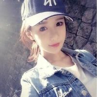 个性微信拽拽的女生头像  我愿和你生活在一个频道