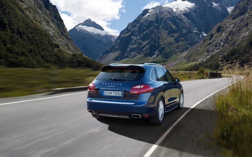 保时捷卡宴汽车微信高清图片  驰的“辣椒”