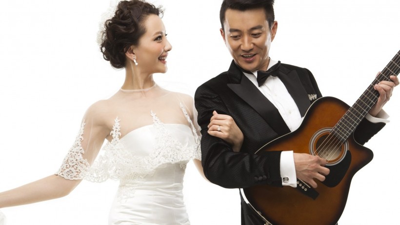 孙茜婚纱写真微信图片  获封“风尚质感明星”