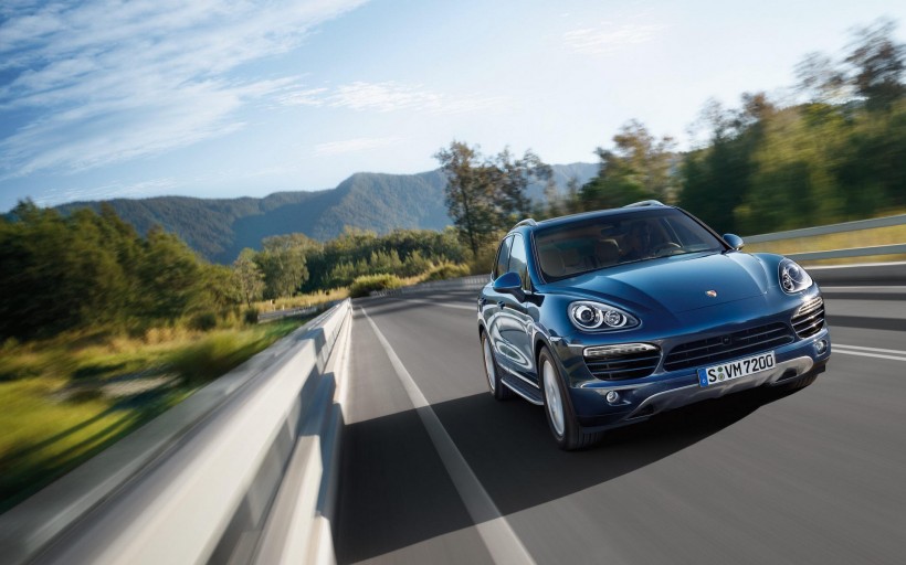 保时捷卡宴汽车微信高清图片  驰的“辣椒”