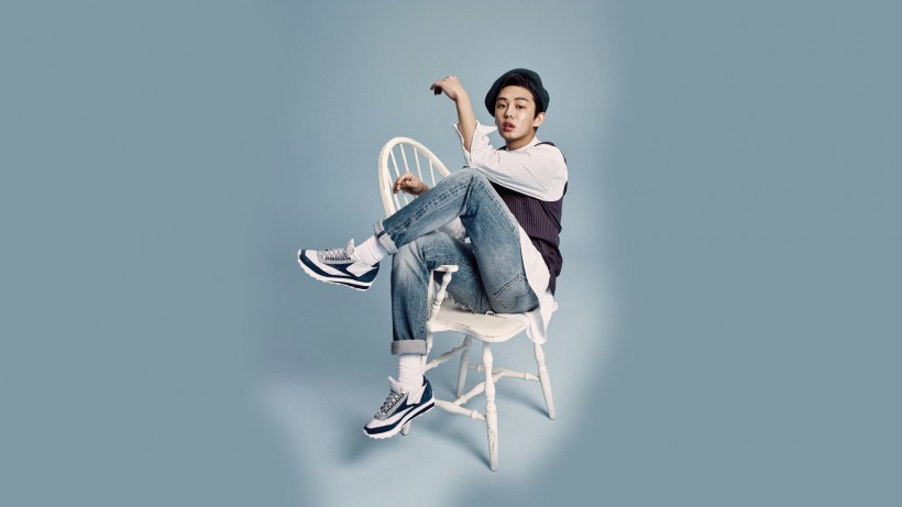 韩国帅哥明星刘亚仁微信高清图片  韩国欧巴
