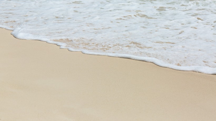 白色沙滩微信高清图片 蓝天白云