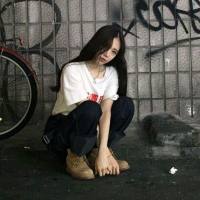 微信美图头像 寻遍世间名和利 令人圆满却是你