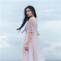 微信唯美头像 旧巷歌者长裙青黛色