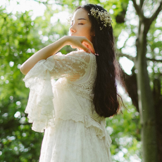 同一风格的清新美女微信图片 想去没有你的地方流浪