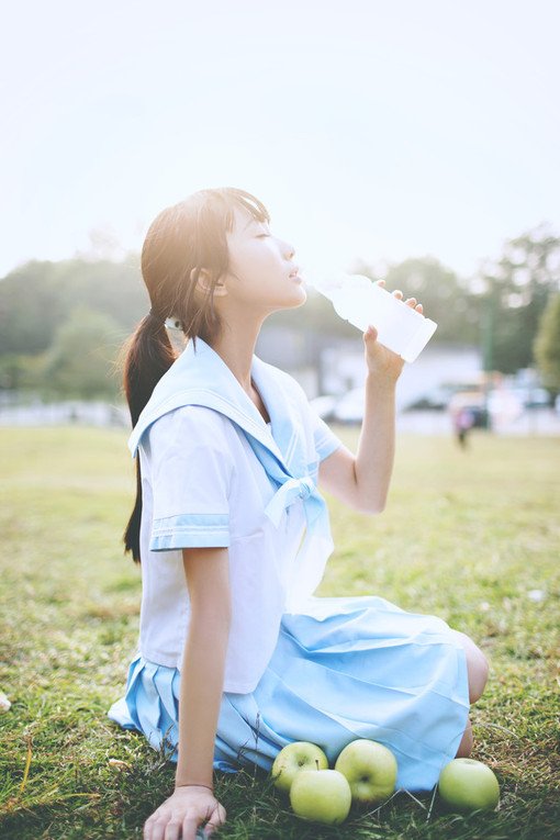 阳光下的美女微信高清图片 相遇