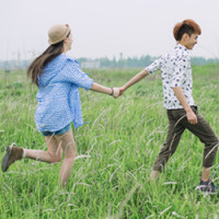 微信90后好看的情侣头像唯美清纯两个人 深爱之人藏心不挂嘴