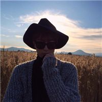 微信忧郁系帅气的男生头像生活照 给生命一个微笑去面对人生