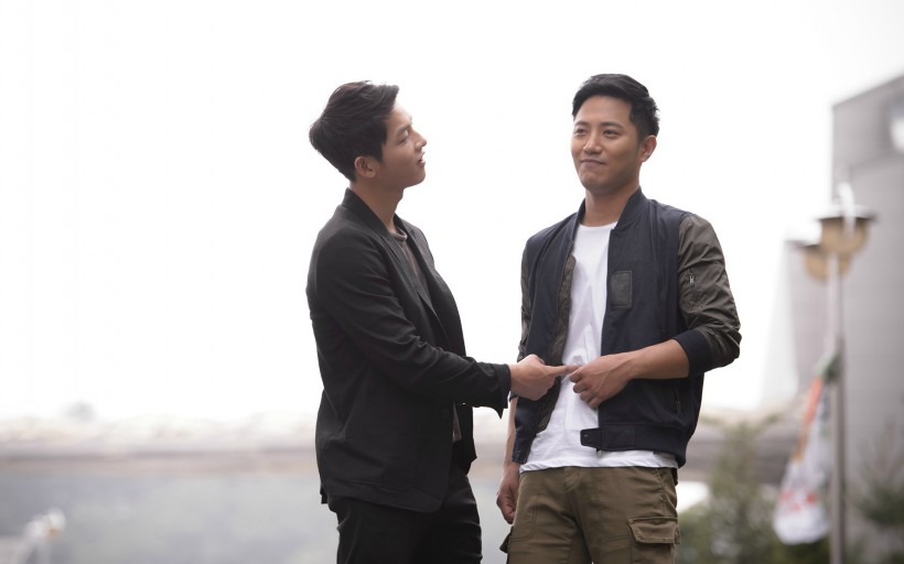 韩剧《太阳的后裔》剧照微信图片  一见钟情