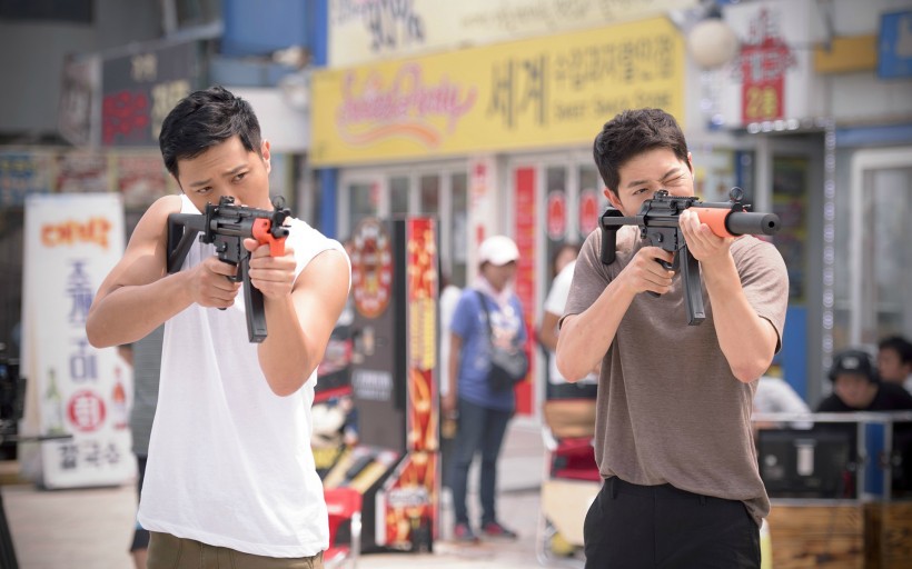 韩剧《太阳的后裔》剧照微信图片  一见钟情