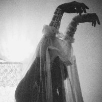 微信欧美范黑白恐怖头像女生 诡异风格的女生头像