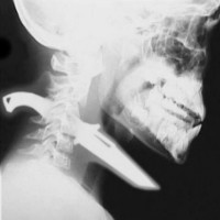 微信欧美范黑白恐怖头像女生 诡异风格的女生头像