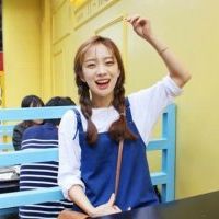 微信个性女生头像 岁月漫长我还有一生嚣张