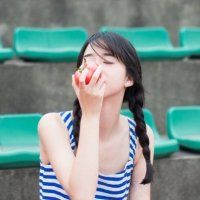 微信个性女生头像 岁月漫长我还有一生嚣张