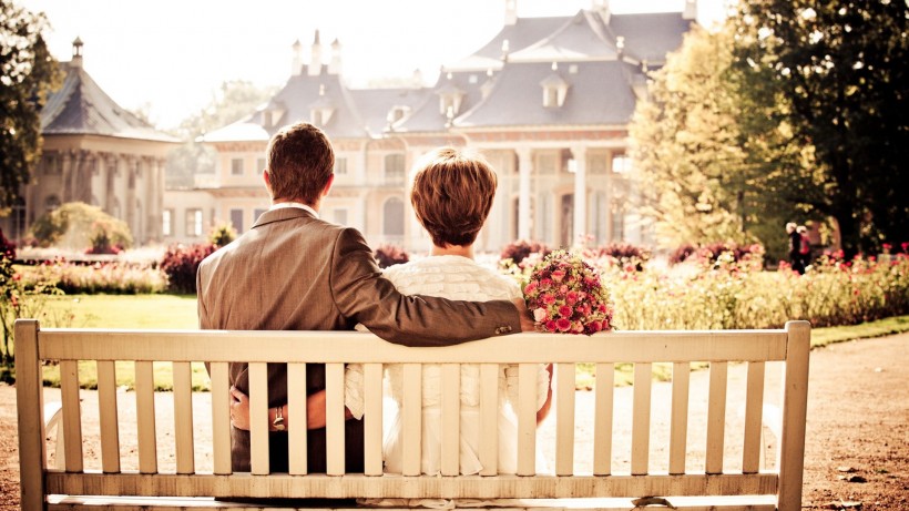 欧美情侣微信图片 情窦初开