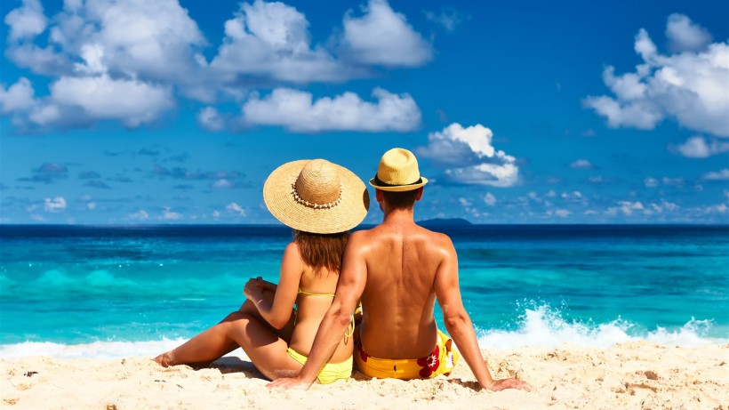 欧美情侣微信图片 情窦初开