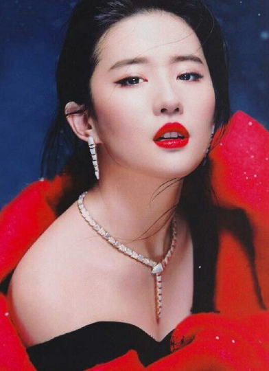 刘亦菲最性感的微信图片 你看过性感版的刘亦菲吗