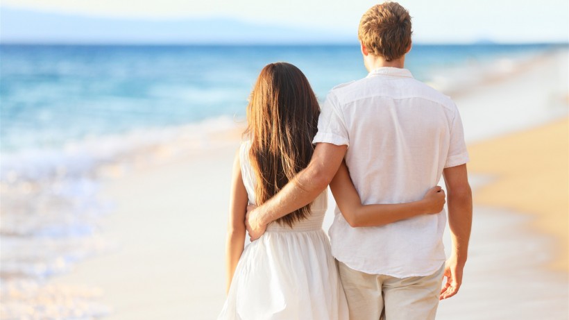 欧美情侣微信图片 情窦初开