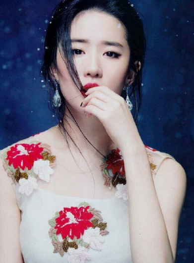 刘亦菲最性感的微信图片 你看过性感版的刘亦菲吗