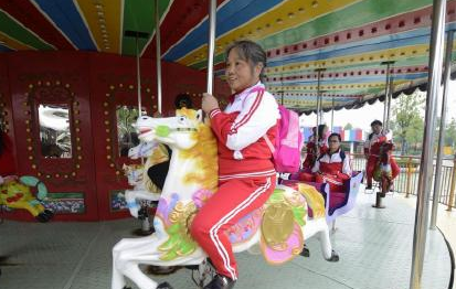 一起过六一儿童节霸气微信图片 童心不老一起过六一