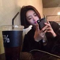 微信情侣头像 念他成瘾