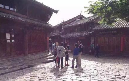 丽江古城街道风景微信图片