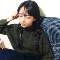 微信女生头像我疯疯癫癫有人爱