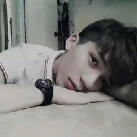 微信帅锅头像没人把你当真何必入戏太深