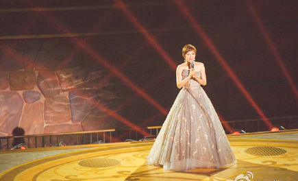 盘点各大明星游览上海迪士尼微信图片 迪士尼今日开园