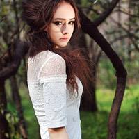 欧美时尚女郎疼的不知道该怎么安慰你微信头像 疼的不能自制