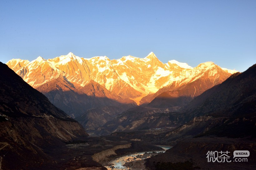 西藏南迦巴瓦峰风景微信图片 有“西藏众山之父”之称