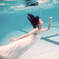 海水波波小清新唯美伤感微信头像 不比较不计较不撒娇